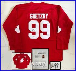 Wayne Gretzky Signed Jersey Canada Beckett BAS COA