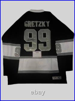 Wayne Gretzky Signed LA Kings #99 Hockey Jersey Fanatics Authentic Wayne Gretzky Signed LA Kings #99 Hockey Jersey Fanatics Authentic