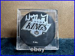 Wayne Gretzky Signed Los Angeles Kings Hockey Puck Certificate of Authenticity