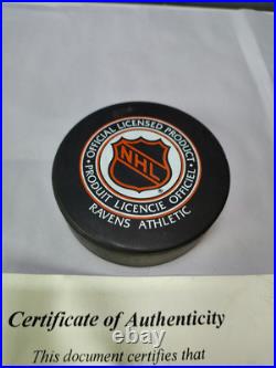 Wayne Gretzky Signed Los Angeles Kings NHL Puck COA