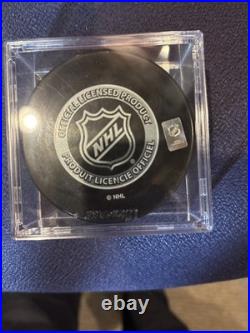 Wayne Gretzky Signed New York Rangers NHL Puck WithCOA With Case? PAAS