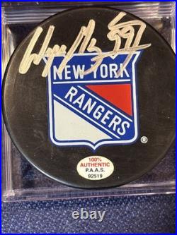 Wayne Gretzky Signed New York Rangers NHL Puck WithCOA With Case? PAAS