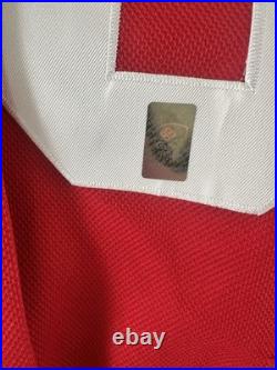 Wayne Gretzky Signed Team Canada #99 Hockey Jersey Canada Cup