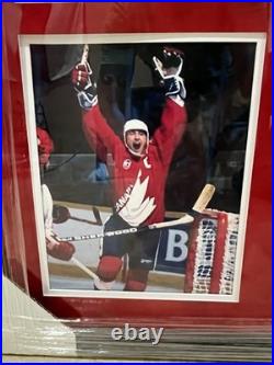 Wayne Gretzky Signed Team Canada Custom Framed Jersey Wayne Gretzky Authentic