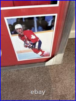 Wayne Gretzky Signed Team Canada Jersey Framed Display Auto Local Pickup Wayne Gretzky Signed Team Canada Jersey Framed Display Auto Local Pickup