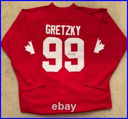 Wayne Gretzky Signed Team Canada T/b Jersey XL Beckett Coa Full Letter