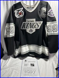 Wayne Gretzky Signed Vintage 1991-1992 LA Kings Authentic Jersey-WithBECKETT COA