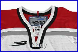 Wayne Gretzky Signed White Team Canada Bauer Jersey with Fight Strap LE #3/99 UDA