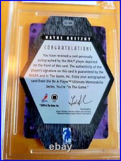 Wayne Gretzky Silver Autographed Ultimate Memorabilia Card 48 out of 90