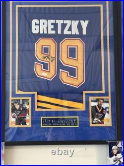 Wayne Gretzky St. Louis Blues Autographed Framed Jersey with JSA LOA