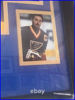 Wayne Gretzky St. Louis Blues Autographed Framed Jersey with JSA LOA