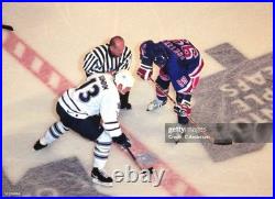 Wayne Gretzky & Sundin signed 8x10 Final Game @ Maple Leaf Gardens 12/19/98