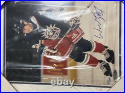 Wayne Gretzky Upper Deck UDA Autographed 8x10 /250