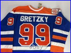 Wayne Gretzky autographed Edmonton Oilers signed NHL Mitchell & Ness- JSA COA