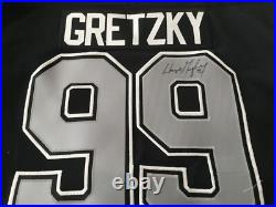 Wayne Gretzky hand signed LA Kings Hockey Jersey Size 54 COA x 3