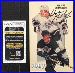 Wayne Gretzky signed 1988-89 Los Angeles Kings Yearbook Autograph JSA