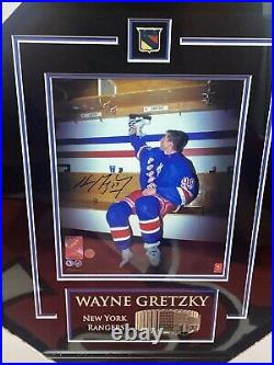 Wayne Gretzky signed 8x10 Final Game Photo Framed Autograph Frameworth Holo COA