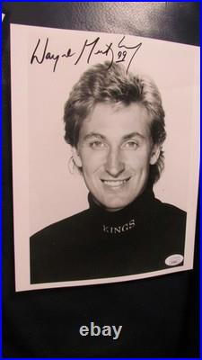 Wayne Gretzky signed 8x10 Photo JSA Certified