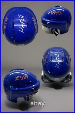 Wayne Gretzky signed NY Rangers mini Helmet. Gretzky Hologram Wayne Gretzky signed NY Rangers mini Helmet. Gretzky Hologram