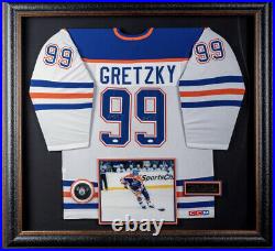 Wayne Gretzky signed framed and Signed Hockey Puck & JerseyJSA