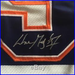 Wayne gretzky Autographed Oilers Jersey