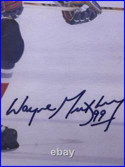 Wayne gretzky autographed picture Plus Card Lot