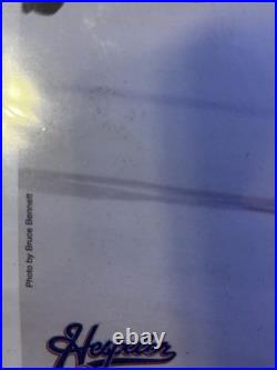 Wayne gretzky autographed picture Plus Card Lot