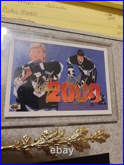 Wayne gretzky autographed plaque